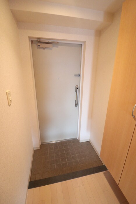 物件内観写真15　(玄関)