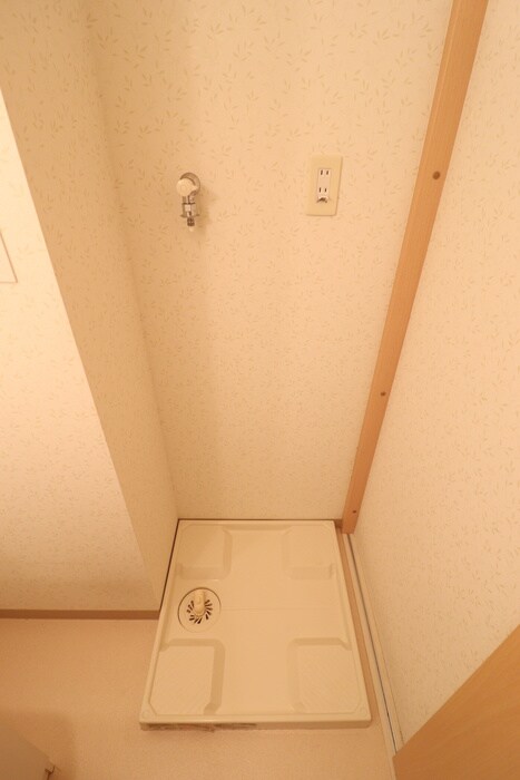 物件内観写真17　(洗濯機置場)