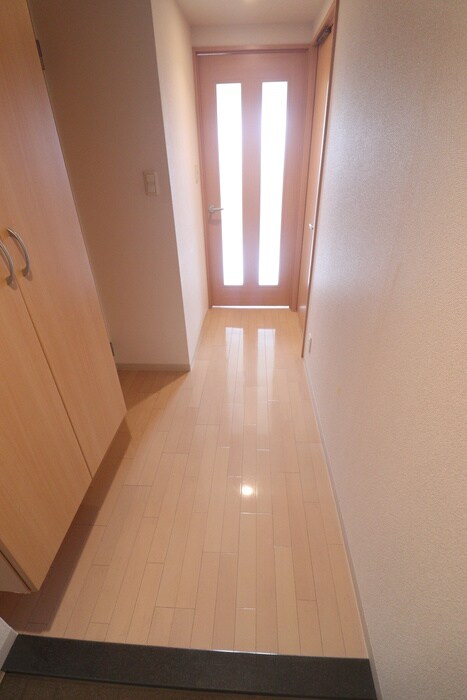 物件内観写真18　(廊下)