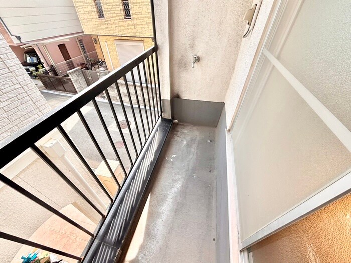 物件内観写真10　(洗濯機置場)