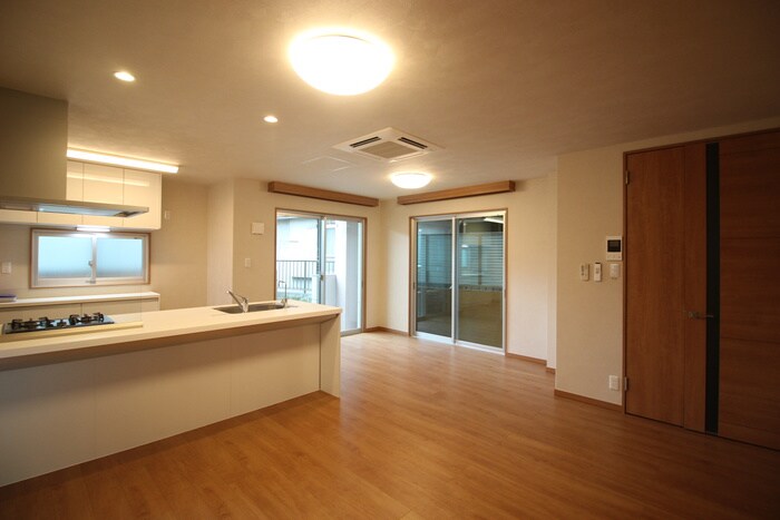 物件内観写真8　(居室)