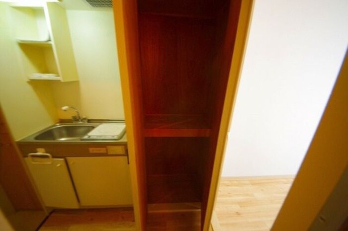 物件内観写真6　(収納)