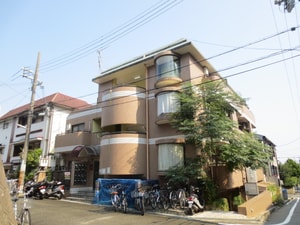 EASY　BOX緑地公園外観写真