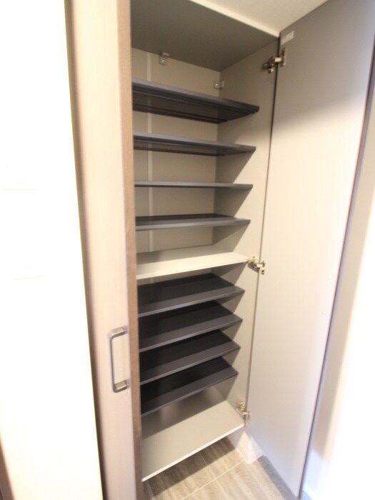 物件内観写真17　(靴箱)