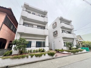 高田マンション外観写真