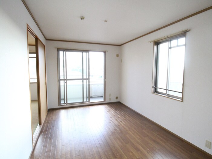 物件内観写真8　(居室)