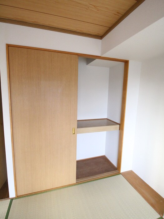 物件内観写真11　(収納)