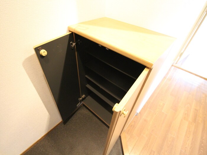 物件内観写真18　(靴箱)