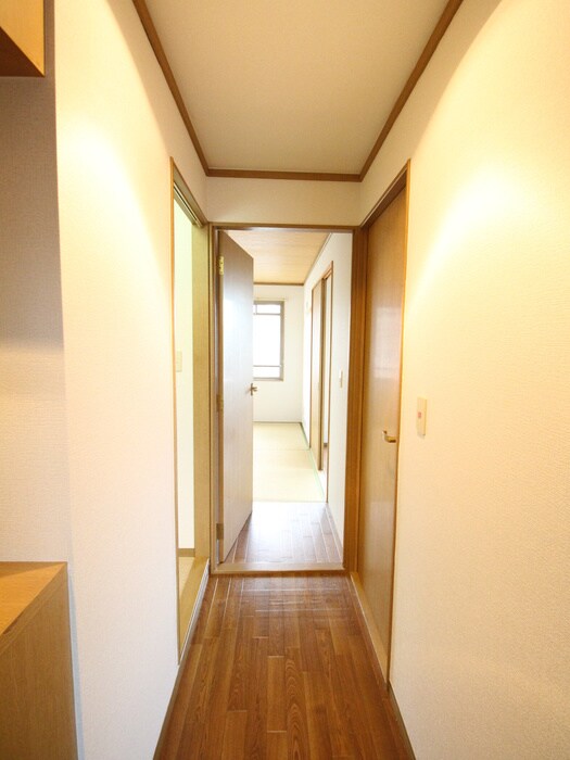 物件内観写真19　(廊下)