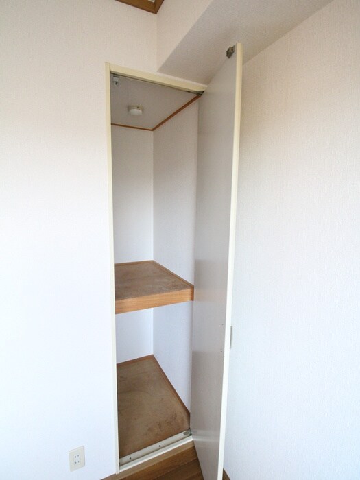 物件内観写真21　(収納)
