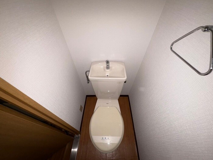 物件内観写真13　(トイレ)