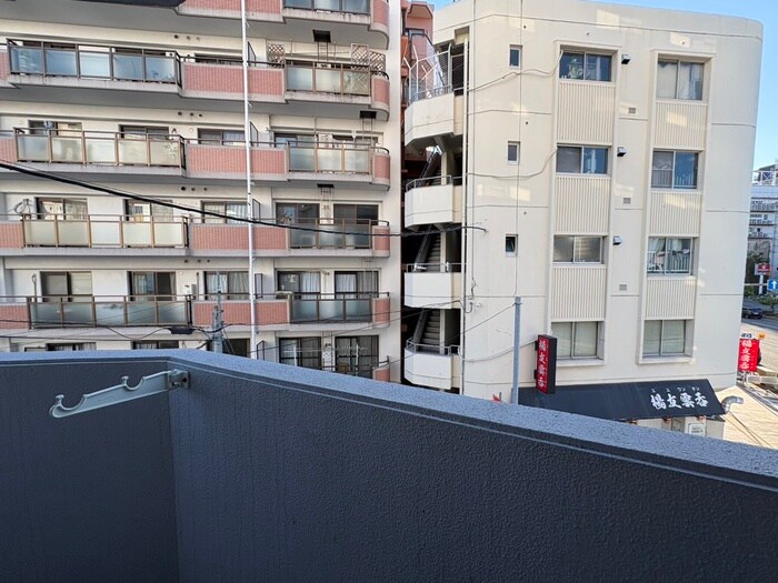 物件内観写真18　(室内からの展望)