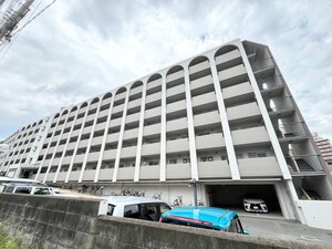 クローバー・メゾン千里山外観写真