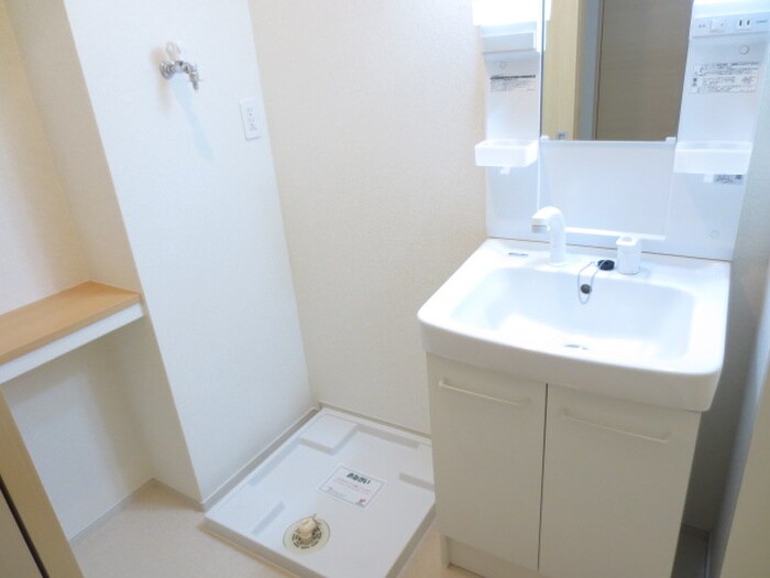 物件内観写真11　(洗面)