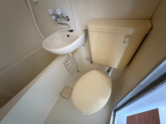 物件内観写真12　(トイレ)