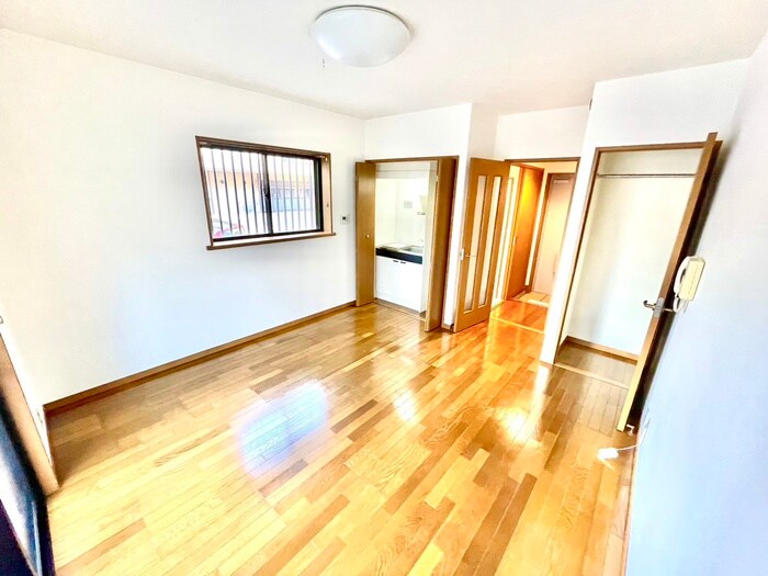 物件内観写真8　(居室)