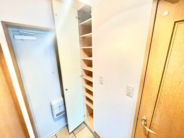 物件内観写真14　(靴箱)