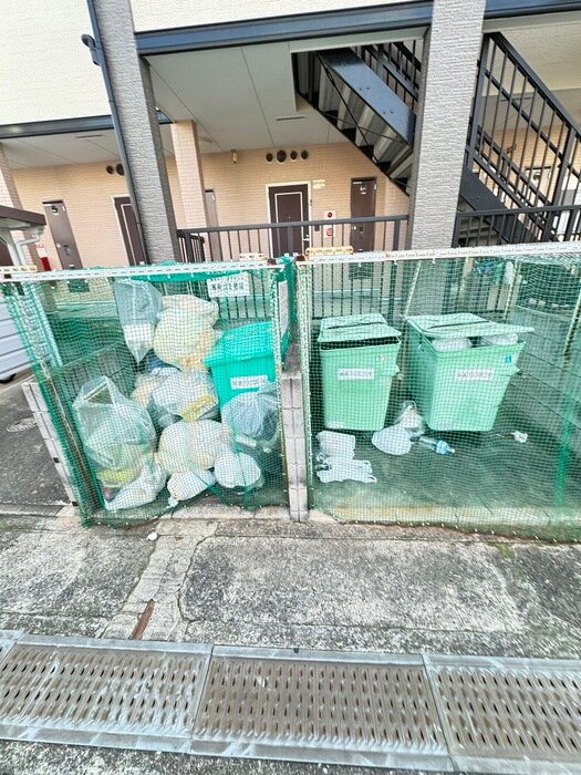 物件外観写真6　(建物設備)