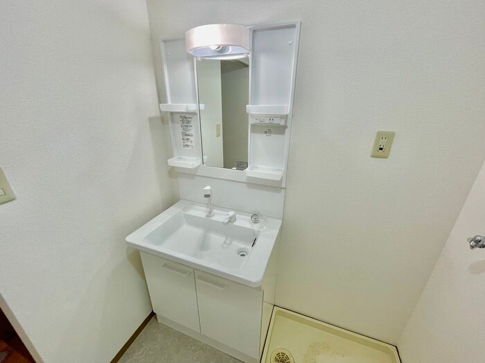 物件内観写真11　(洗面)