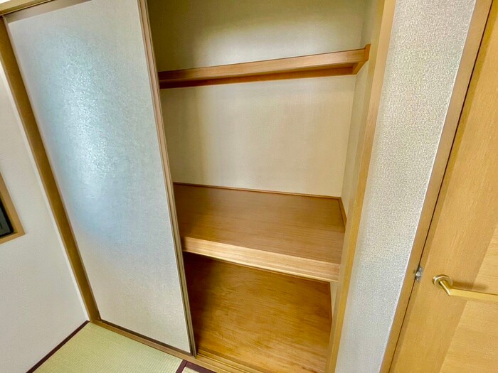 物件内観写真18　(収納)