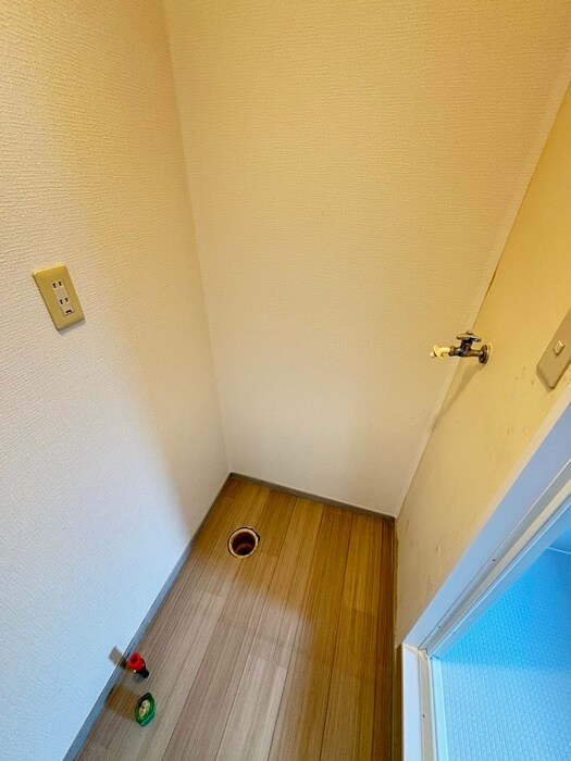 物件内観写真20　(洗濯機置場)