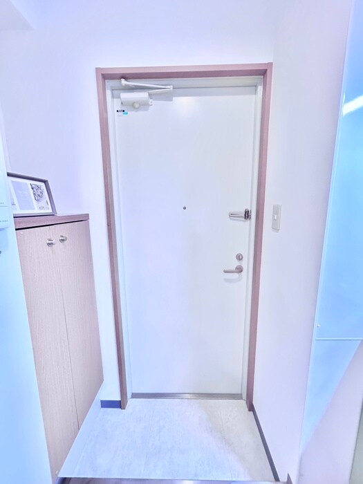 物件内観写真14　(玄関)