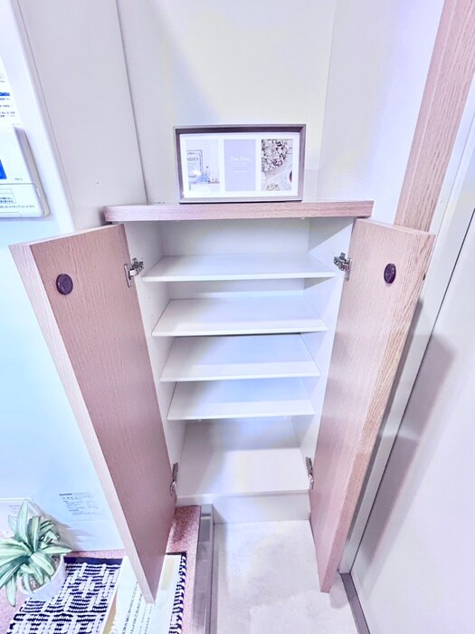 物件内観写真15　(靴箱)