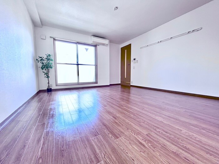 物件内観写真21　(居室)