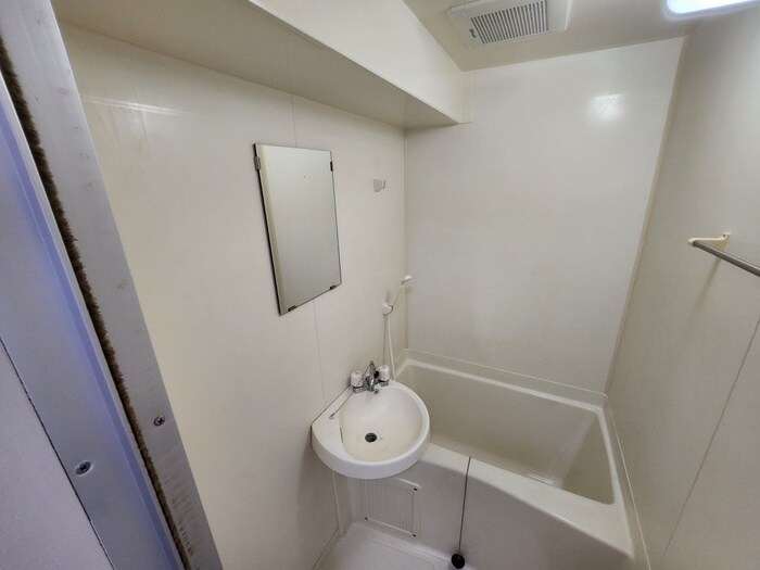 物件内観写真9　(洗面)