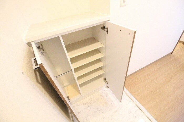 物件内観写真16　(靴箱)