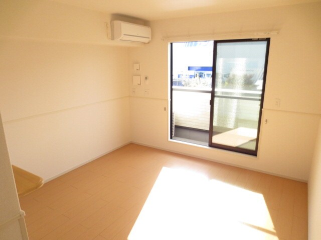 物件内観写真5　(居室)