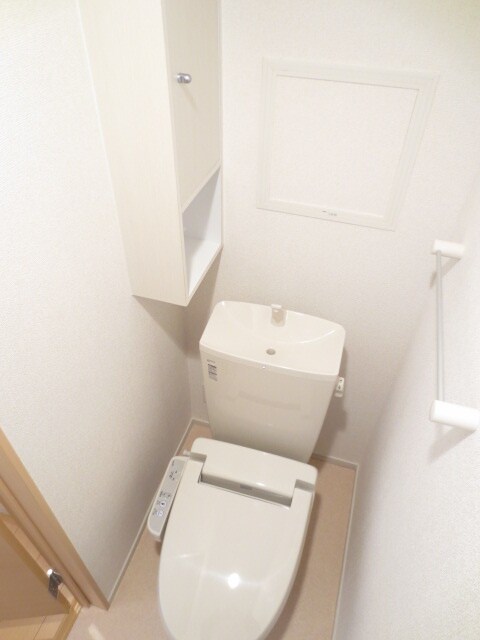 物件内観写真9　(トイレ)