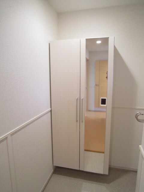 物件内観写真13　(靴箱)