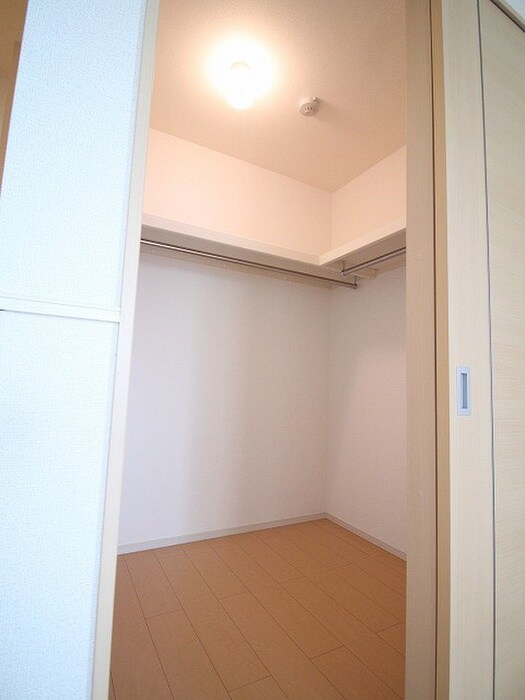 物件内観写真15　(収納)