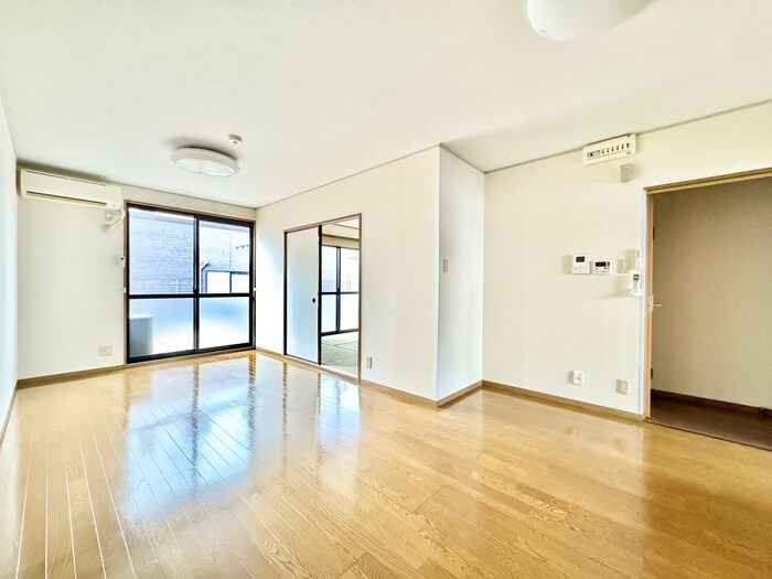 物件内観写真10　(居室)