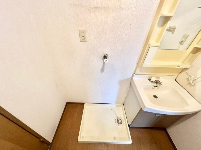 物件内観写真22　(洗濯機置場)