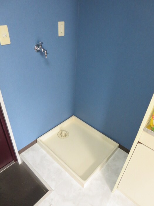 物件内観写真11　(洗濯機置場)