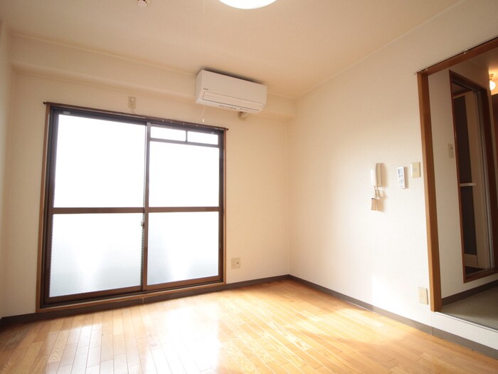 物件内観写真7　(居室)