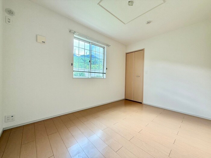 物件内観写真12　(内観写真)