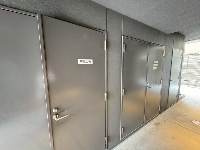 物件外観写真6　(建物設備)