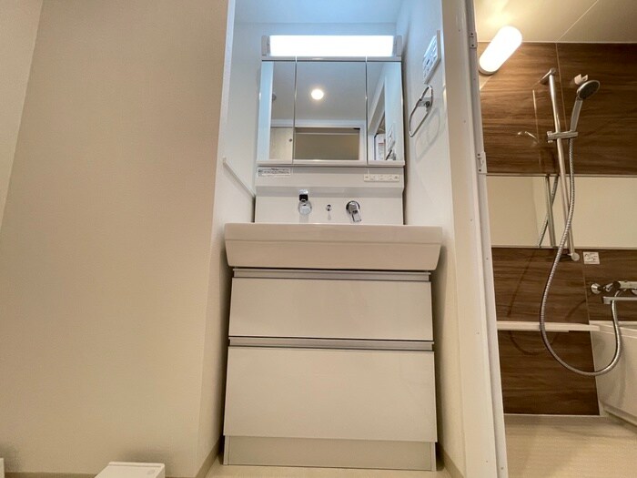 物件内観写真13　(洗面)