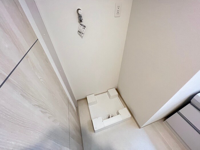 物件内観写真14　(洗濯機置場)