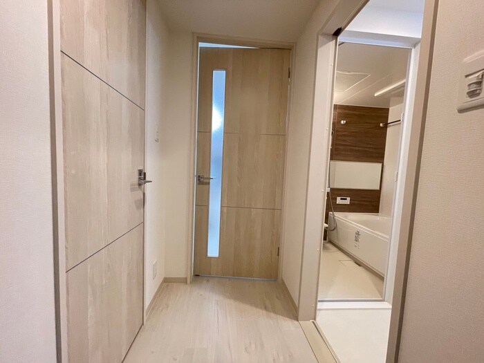 物件内観写真20　(廊下)