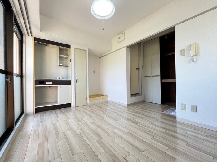 物件内観写真9　(居室)