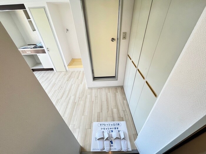 物件内観写真11　(廊下)