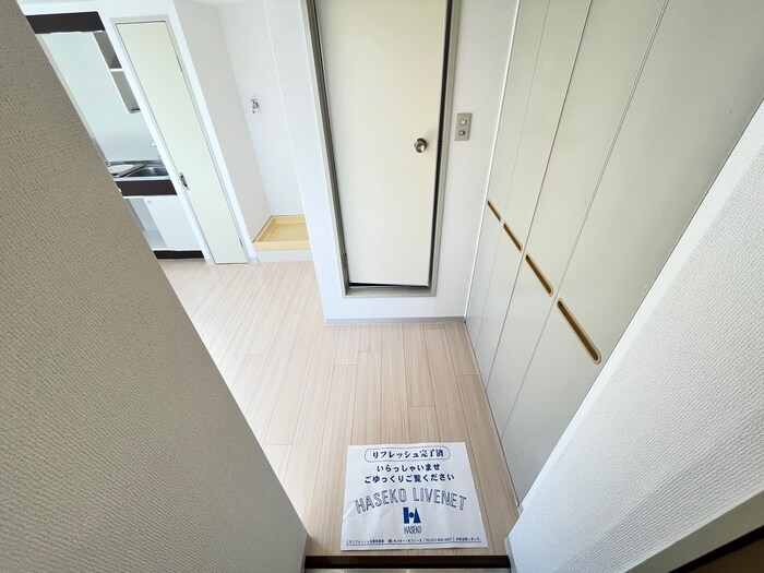 物件内観写真18　(廊下)