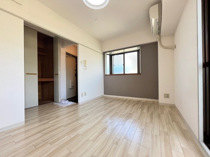 物件内観写真21　(居室)