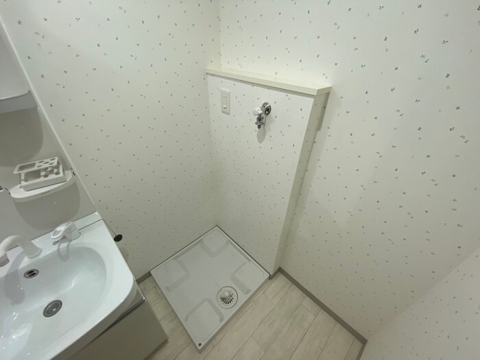 物件内観写真9　(洗濯機置場)