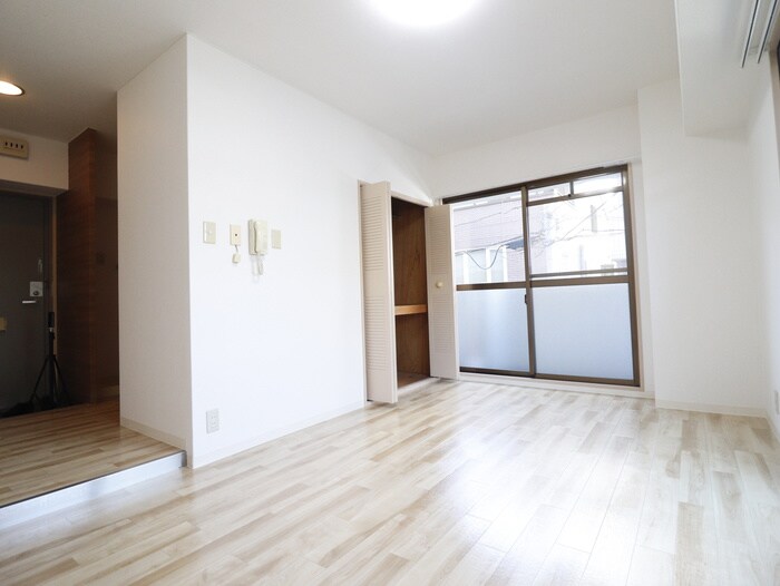 物件内観写真11　(居室)