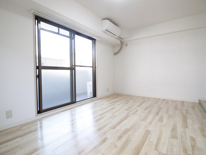 物件内観写真13　(居室)